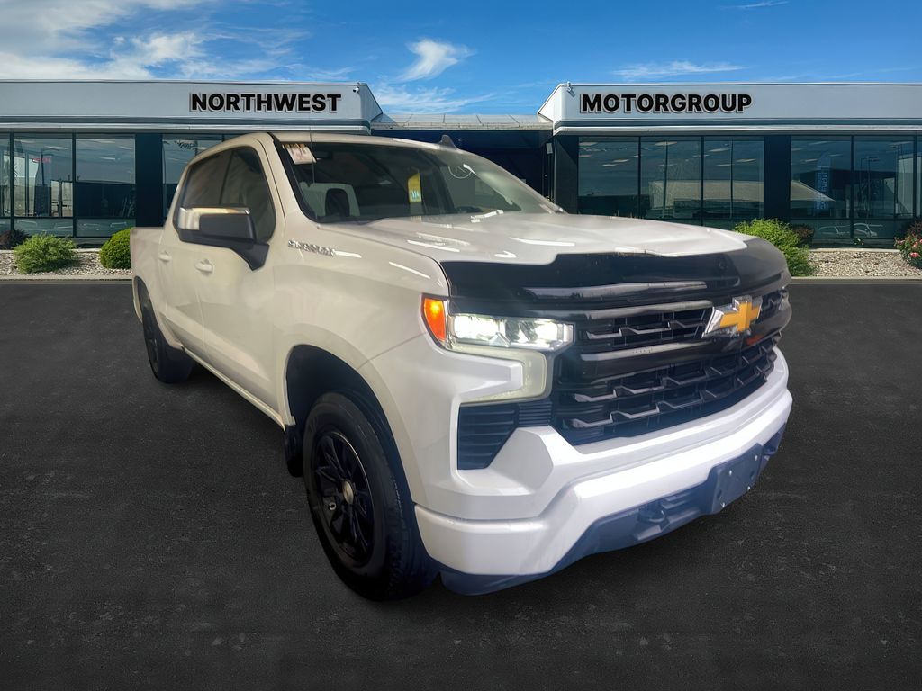 2025 Chevrolet Silverado 1500 LT's photo