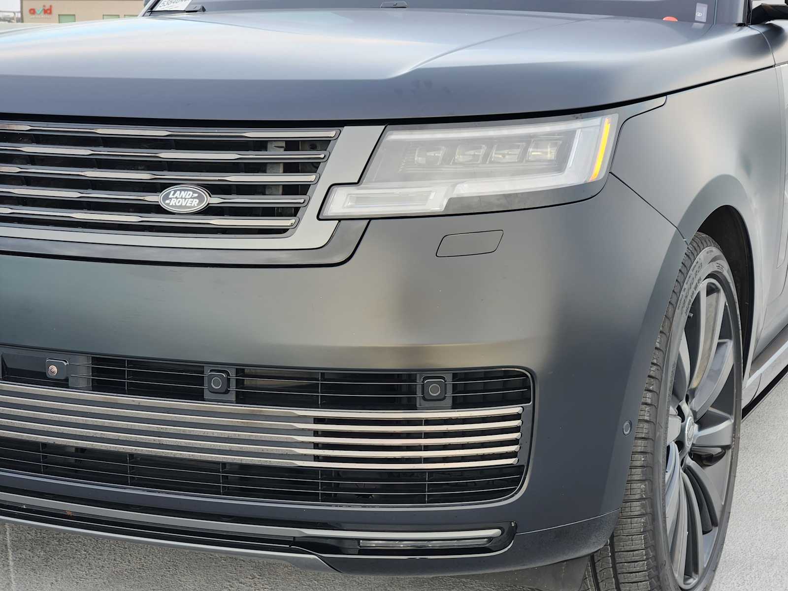 2023 Land Rover Range Rover SV photo 7