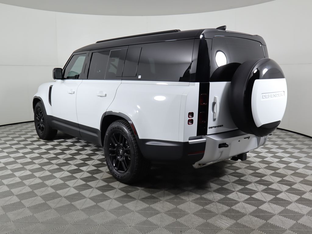 2025 Land Rover Defender 130 S photo 7