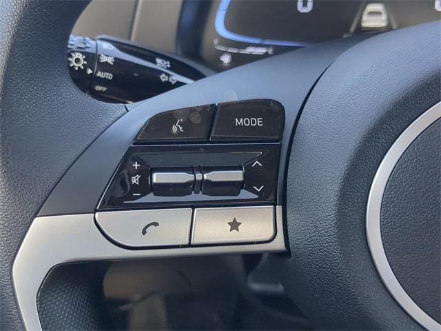 2025 Hyundai Elantra SE photo 21