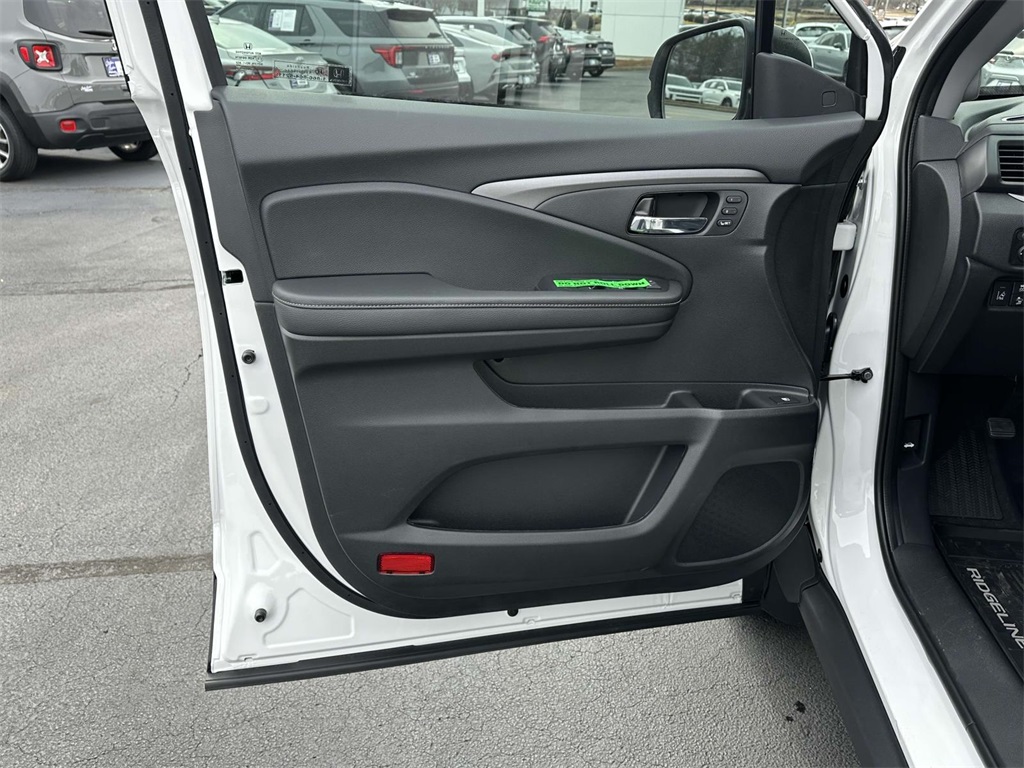 2025 Honda Ridgeline RTL photo 5