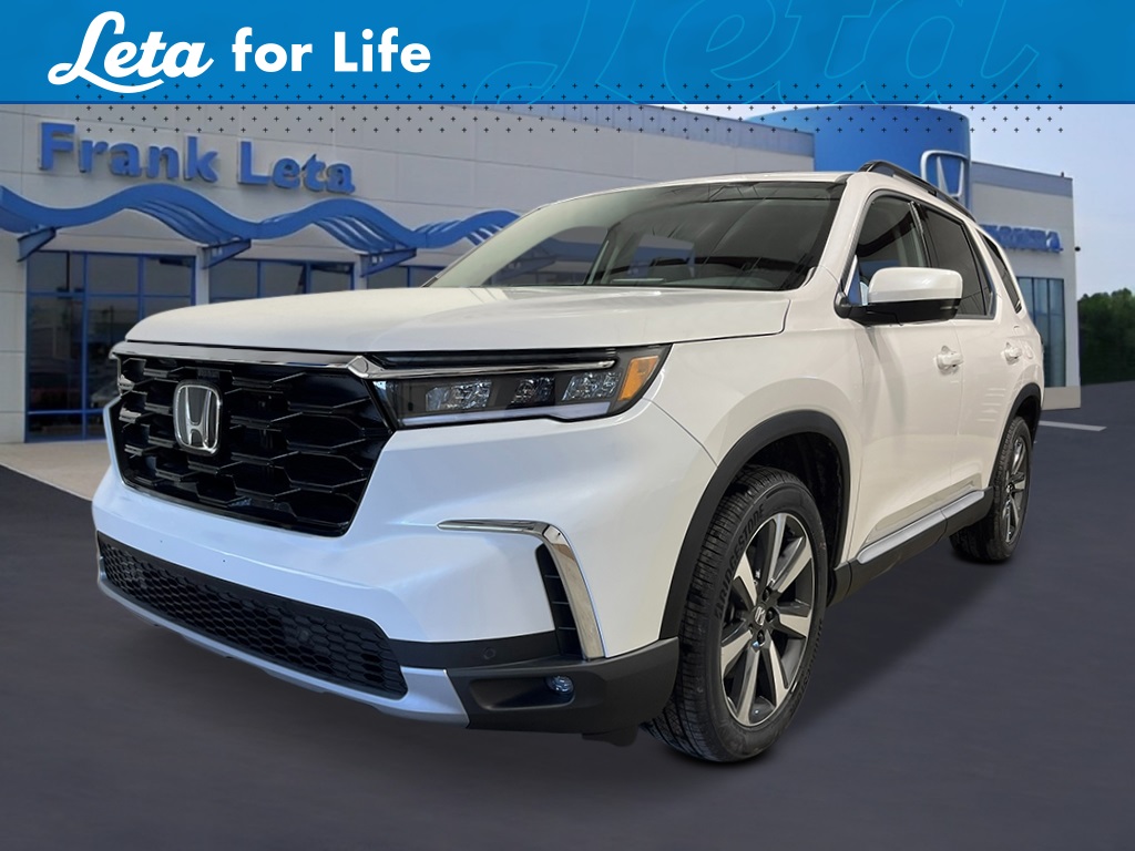 2025 Honda Pilot Touring's photo
