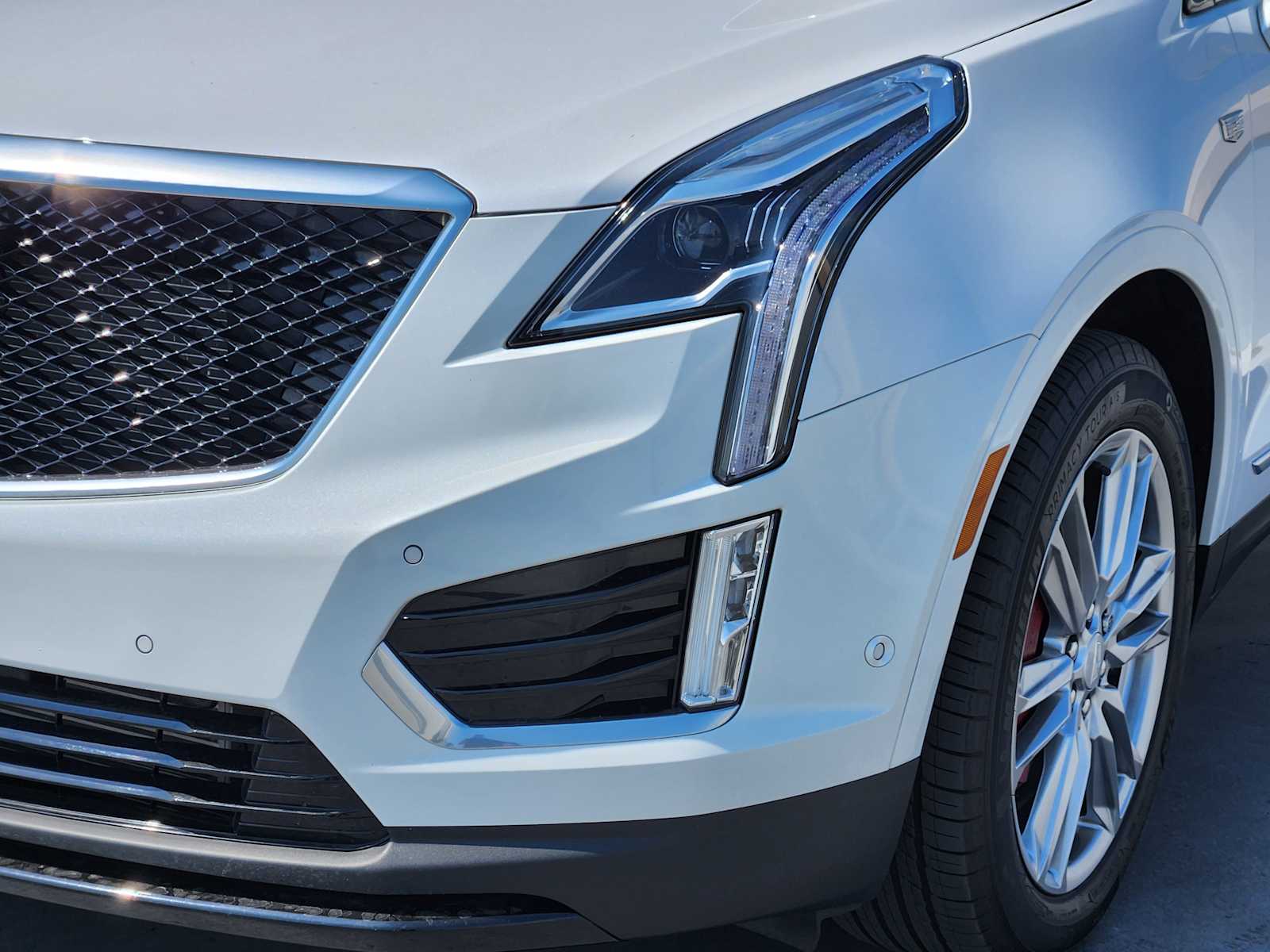 2025 Cadillac XT5 Sport photo 5