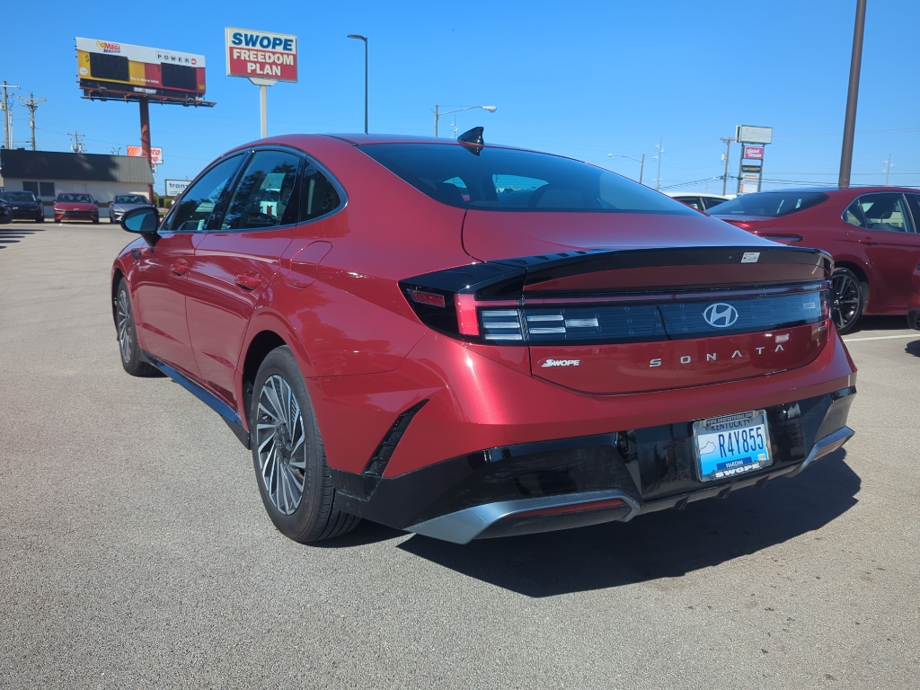 2025 Hyundai Sonata Hybrid SEL photo 3