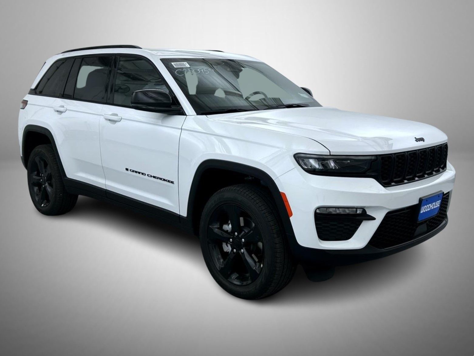 2025 Jeep Grand Cherokee Limited photo 2