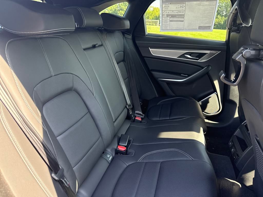 2026 Jaguar F-PACE P250 R-Dynamic S photo 28