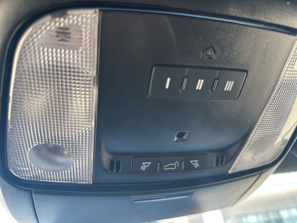 2022 Dodge Durango R/T photo 19