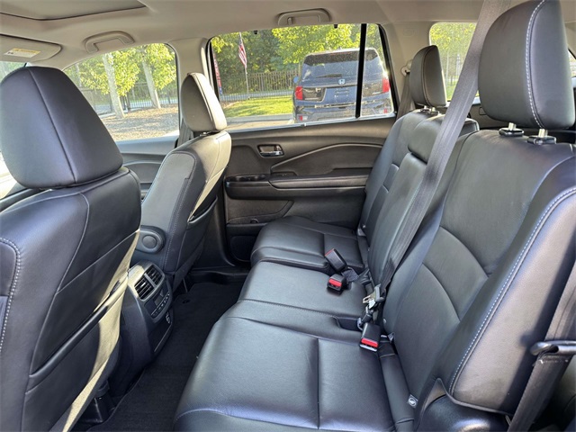 2022 Honda Pilot SE photo 9