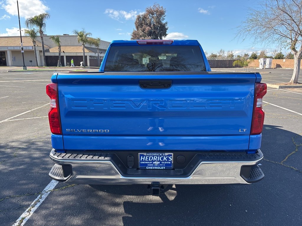 2025 Chevrolet Silverado 1500 LT photo 4