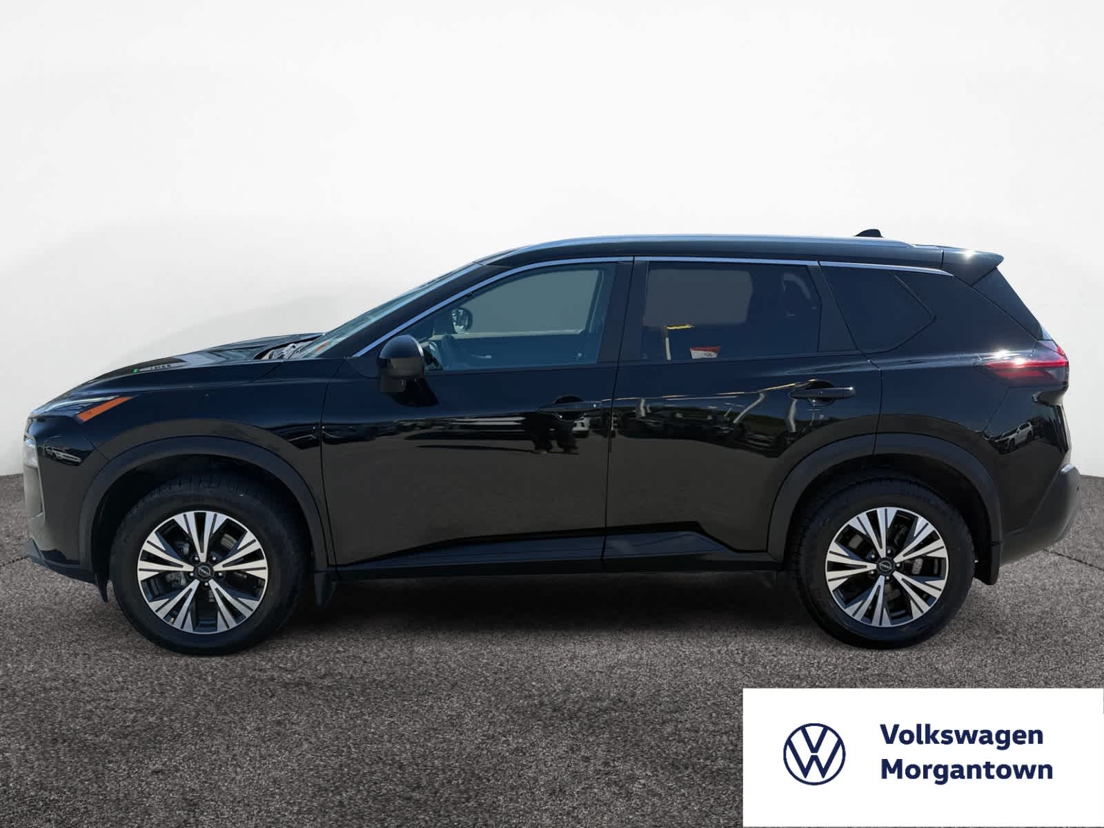 2023 Nissan Rogue SV photo 2