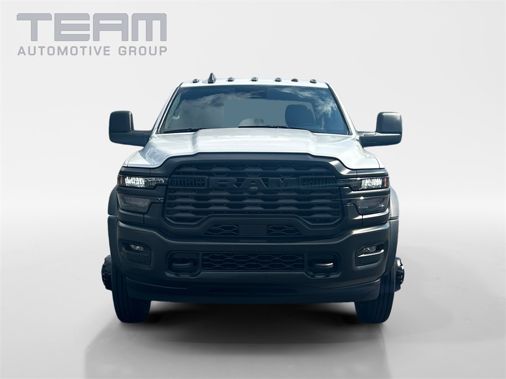 2025 Ram 5500 Tradesman photo 2