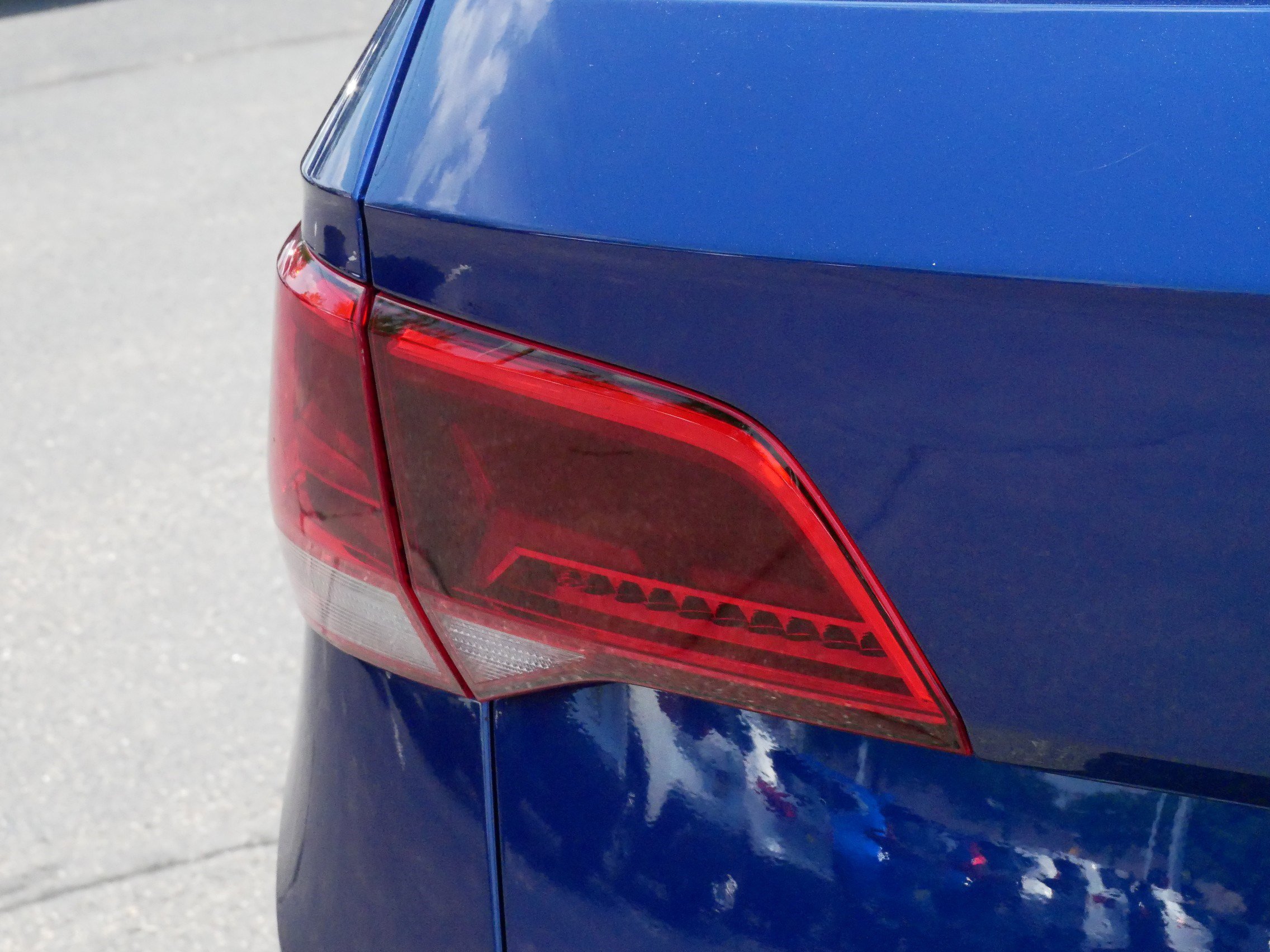 2024 Volkswagen Taos SE photo 16