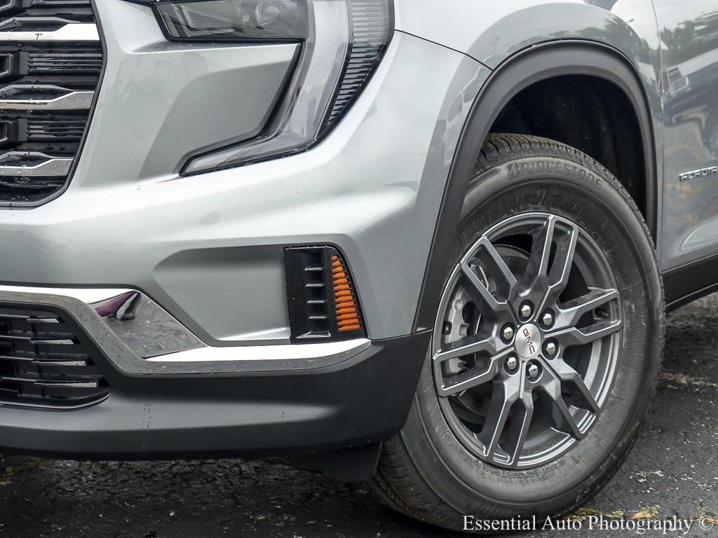 2026 GMC ACADIA - Image 3