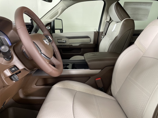 2025 Ram 2500 Laramie photo 19