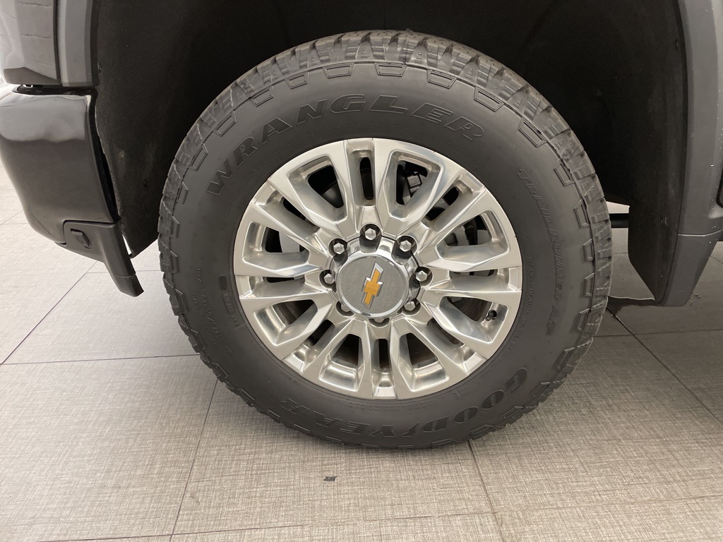 2023 Chevrolet Silverado 2500HD High Country photo 7