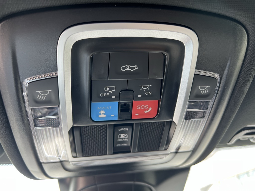 2025 Ram 3500 Laramie photo 39