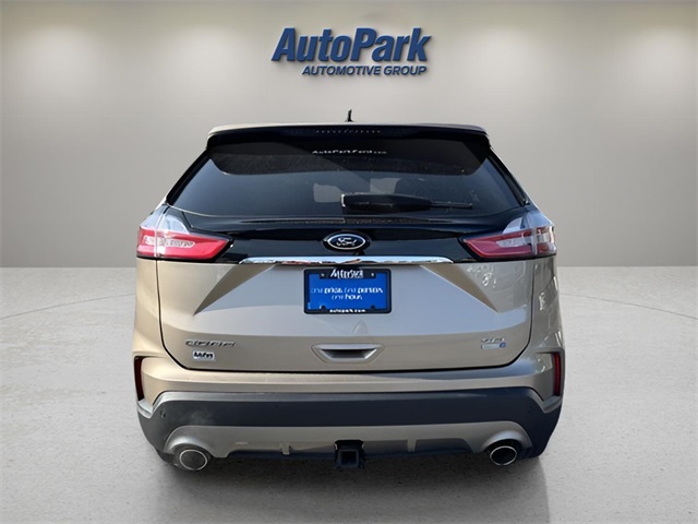 2020 Ford Edge SEL photo 6
