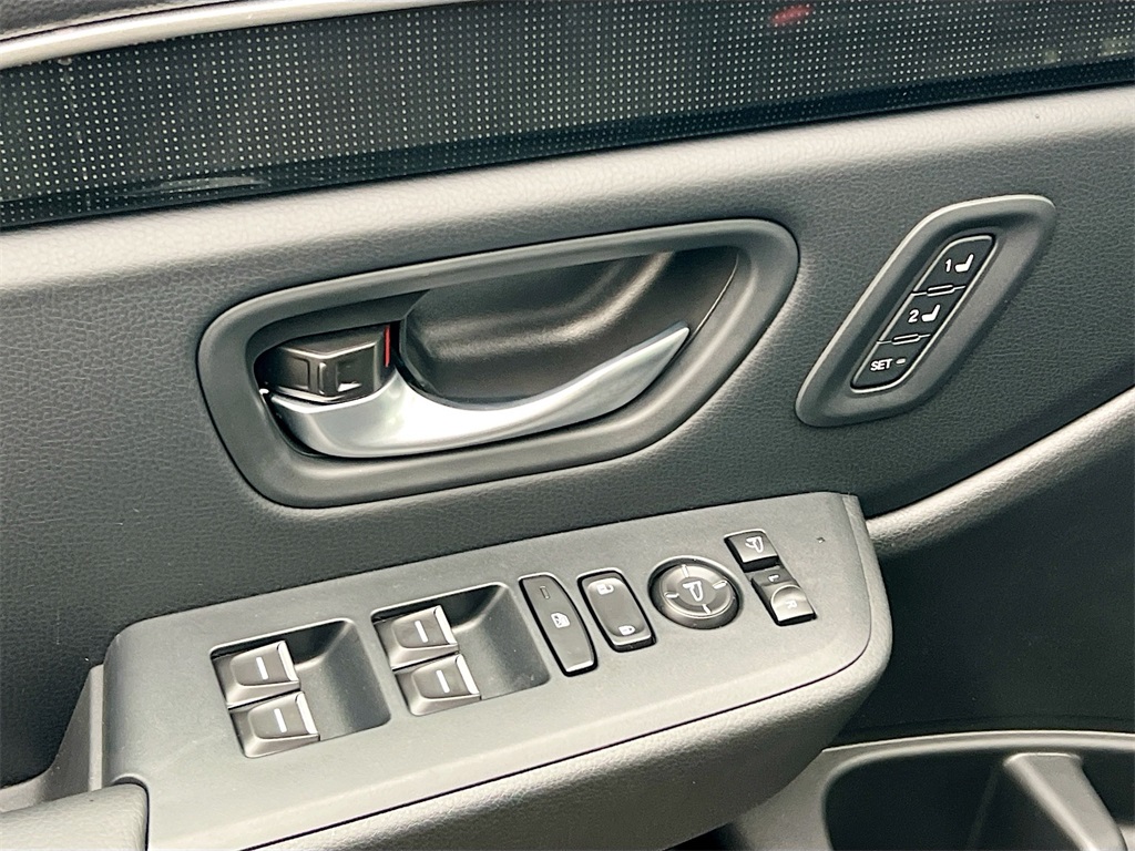 2025 Honda Pilot Black Edition photo 21