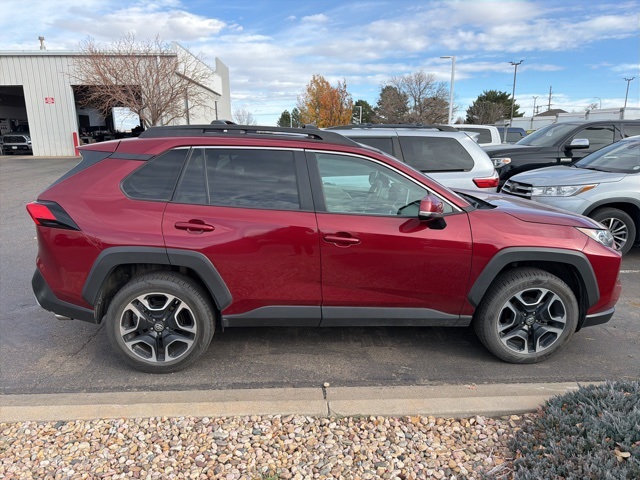 2019 Toyota RAV4 Adventure photo 3