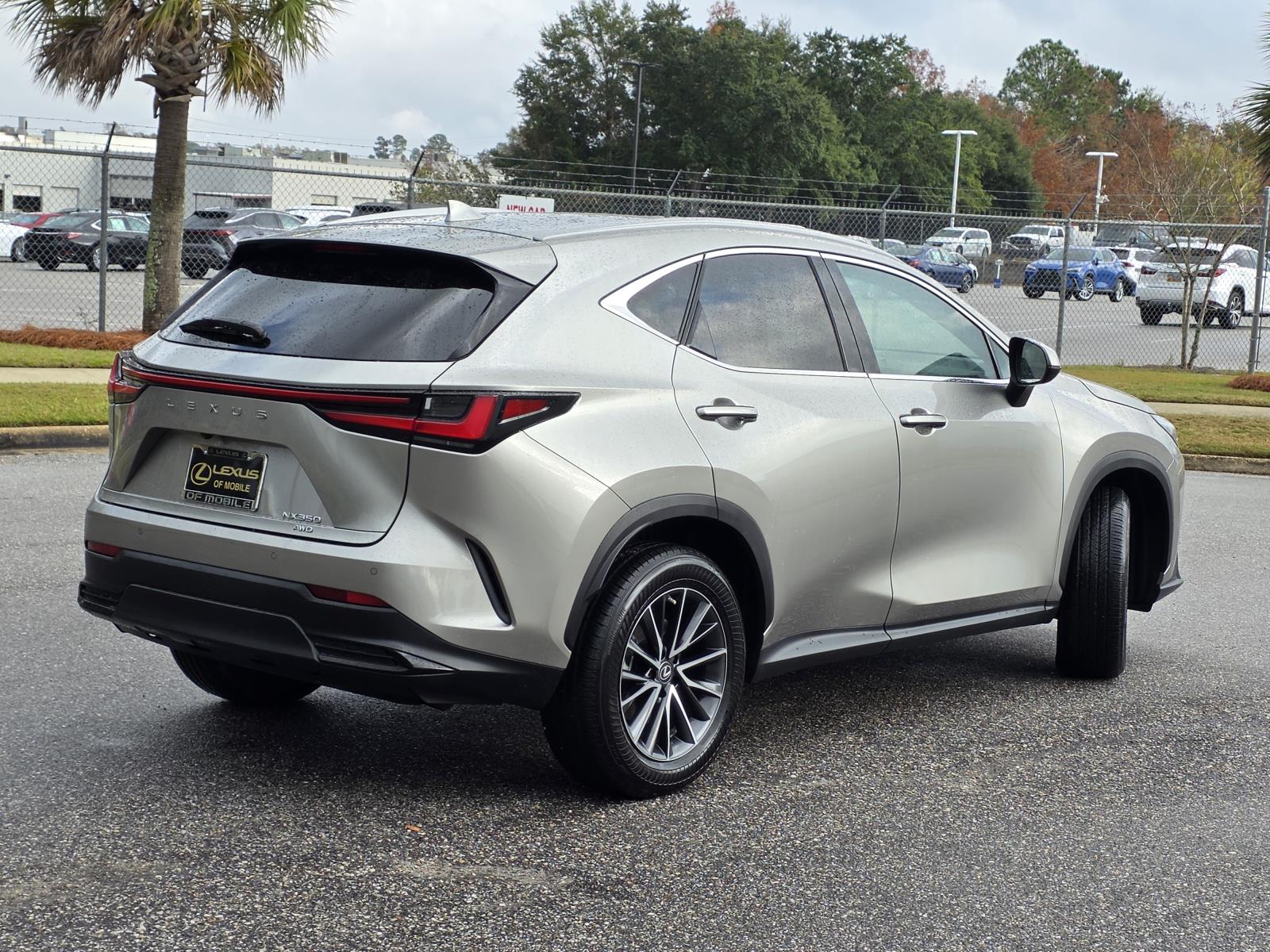 2022 Lexus NX 350 Premium photo 4