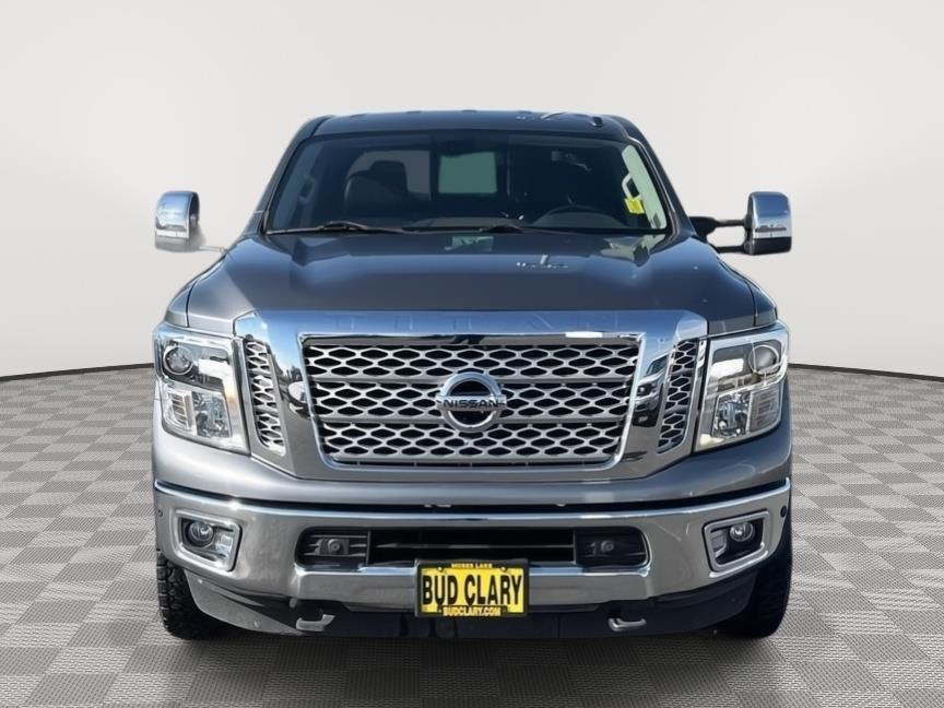2016 Nissan Titan SL photo 8