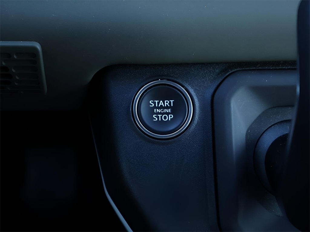 2024 Land Rover Defender 110 S photo 19