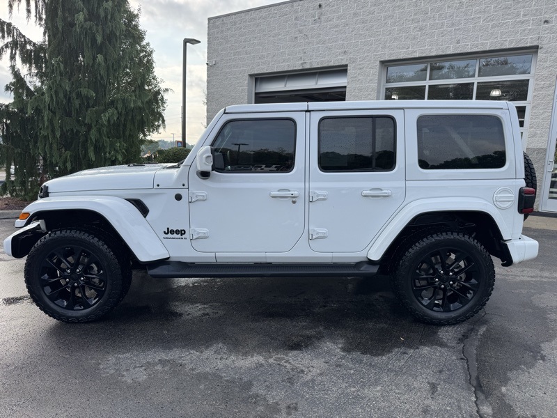 2023 Jeep Wrangler Altitude photo 2