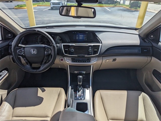 2015 Honda Accord Hybrid EX-L photo 9