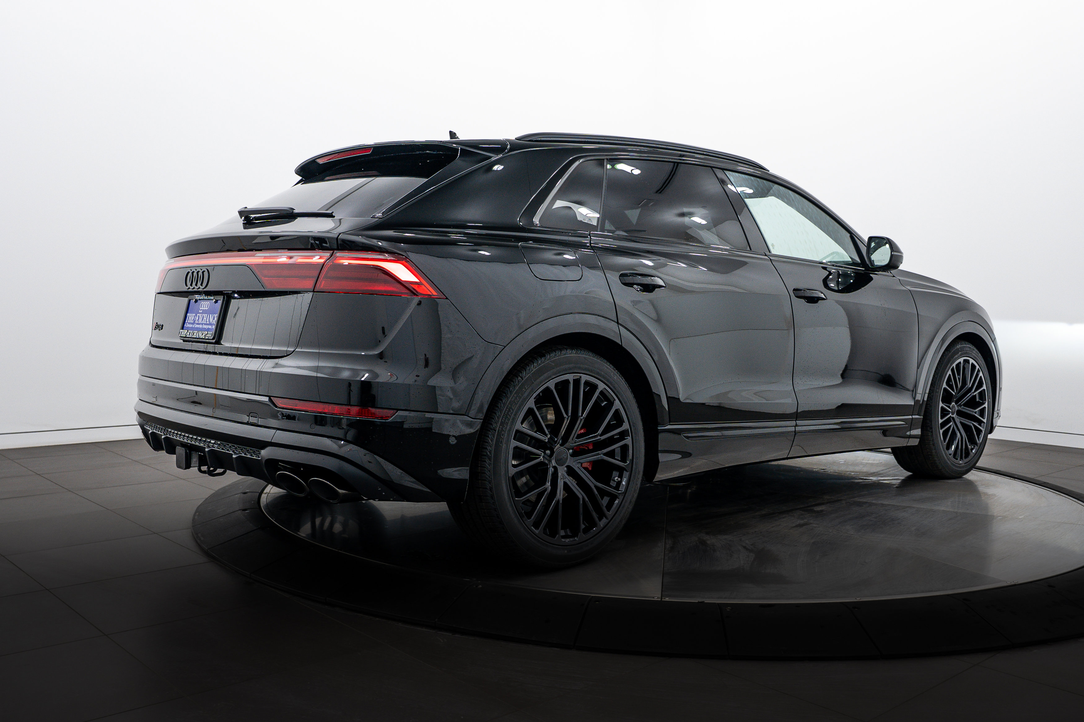 2026 Audi SQ8 Premium Plus photo 3