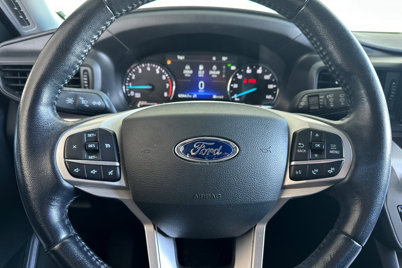 2022 Ford Explorer XLT photo 23