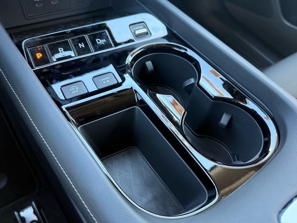 2025 Nissan Murano SV photo 12