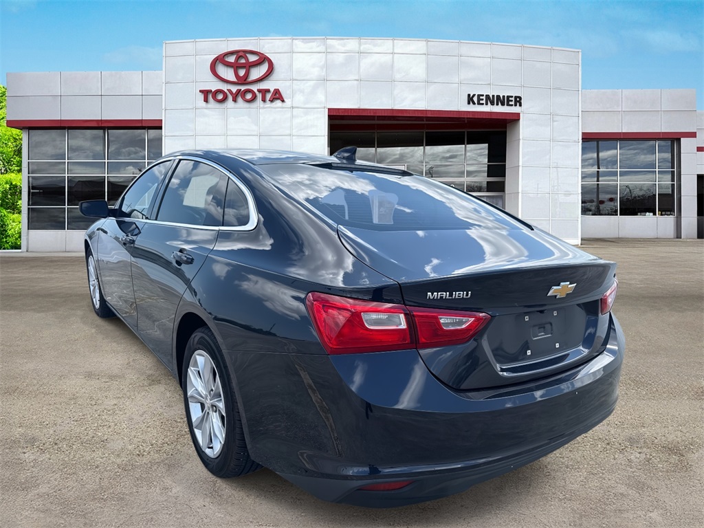 2023 Chevrolet Malibu 1LT photo 3