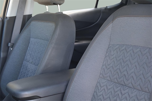 2022 Chevrolet Equinox LT photo 3