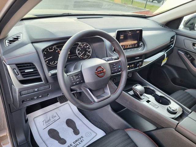 2026 Nissan Rogue SV photo 9