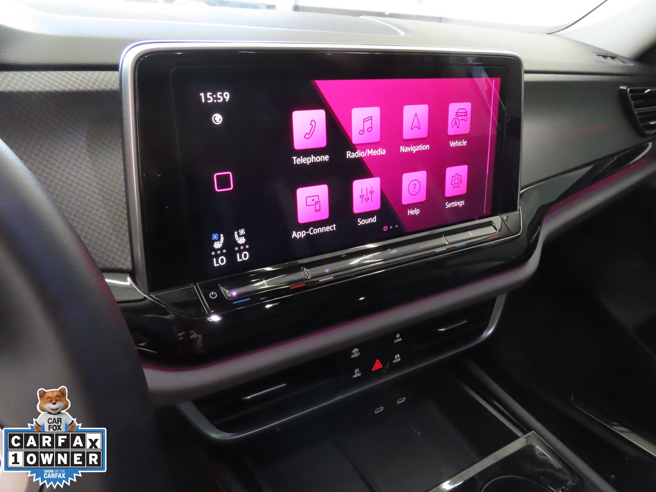 2024 Volkswagen Atlas Peak Edition SEL photo 14