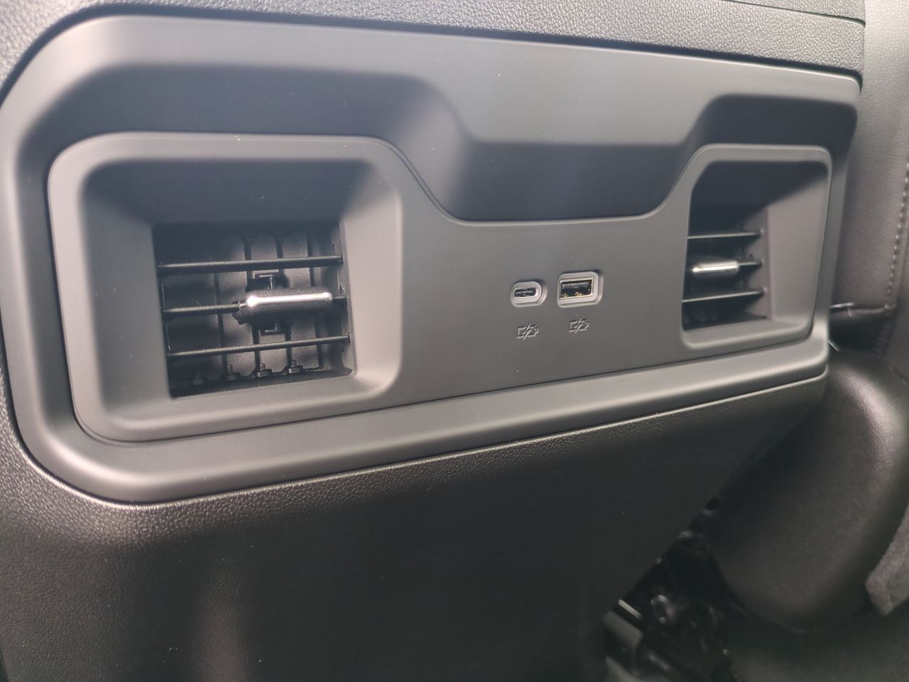 2025 Chevrolet Silverado 1500 RST photo 21