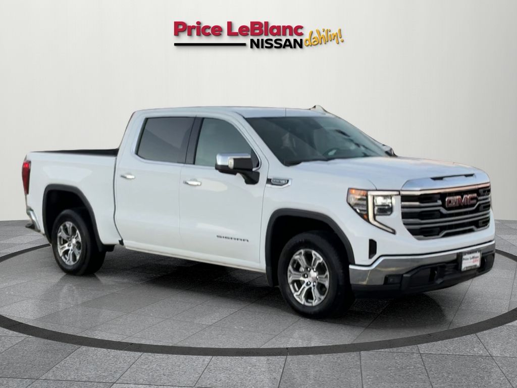 2024 GMC Sierra 1500 SLT's photo