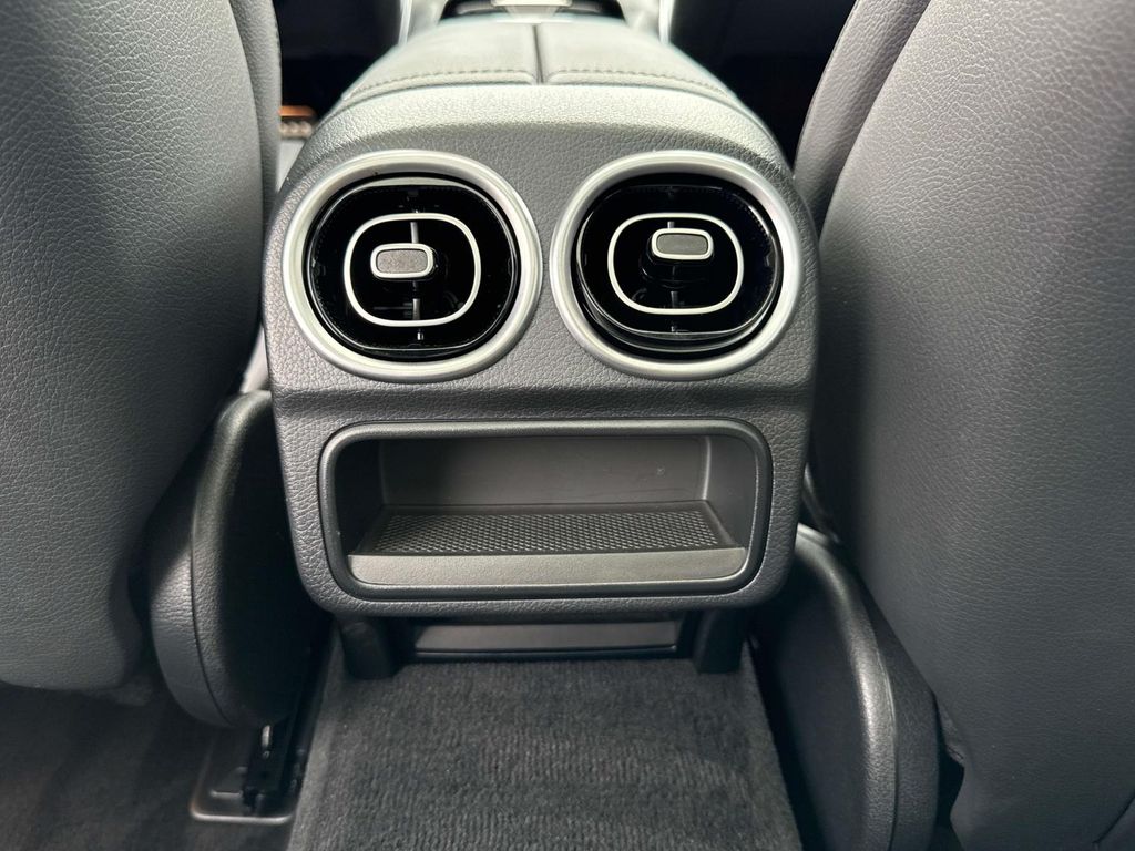 2025 Mercedes Benz C 300 4MATIC photo 29