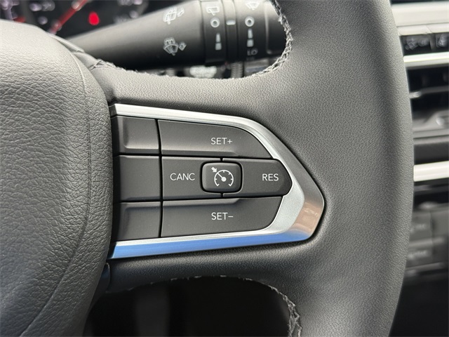 2025 Jeep Compass Latitude photo 11