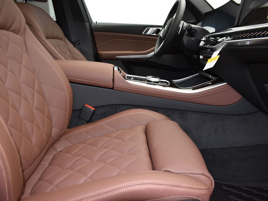 2026 Bmw X5 M60i photo 24