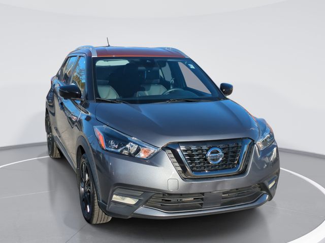 2020 Nissan Kicks SR's photo