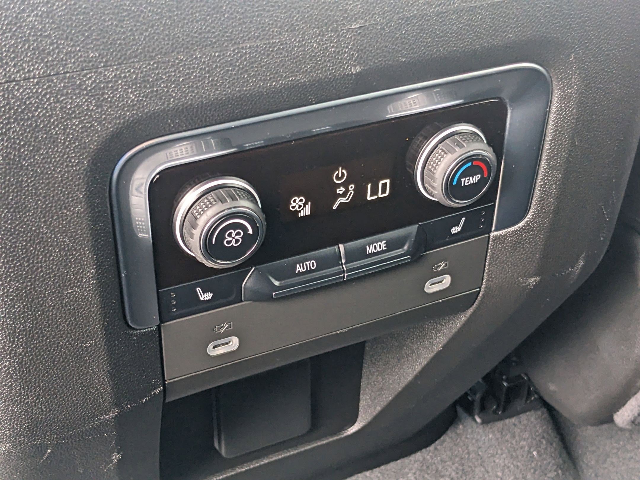 2023 Chevrolet Tahoe LT photo 23