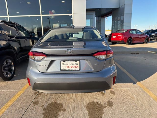 2026 Toyota Corolla LE photo 3