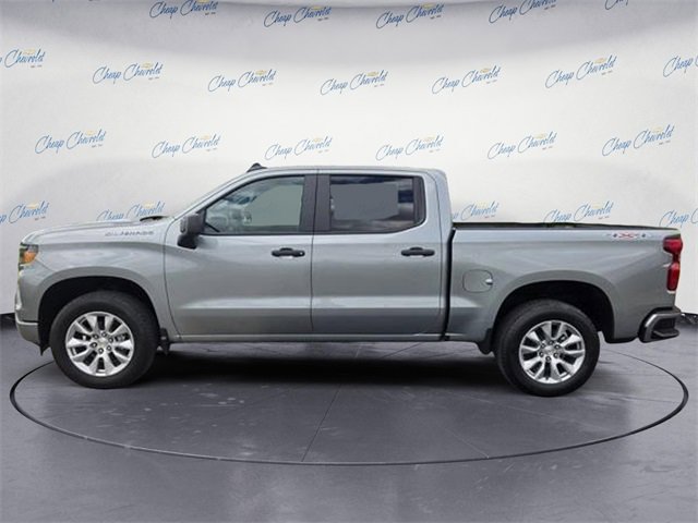 2025 Chevrolet Silverado 1500 photo 2