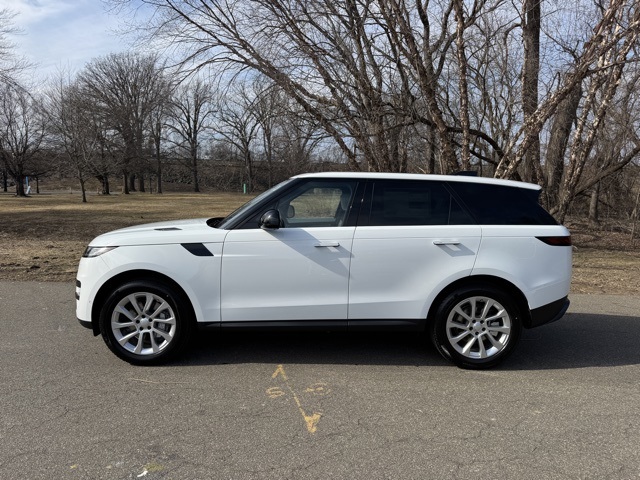 2025 Land Rover Range Rover Sport P360 S photo 2