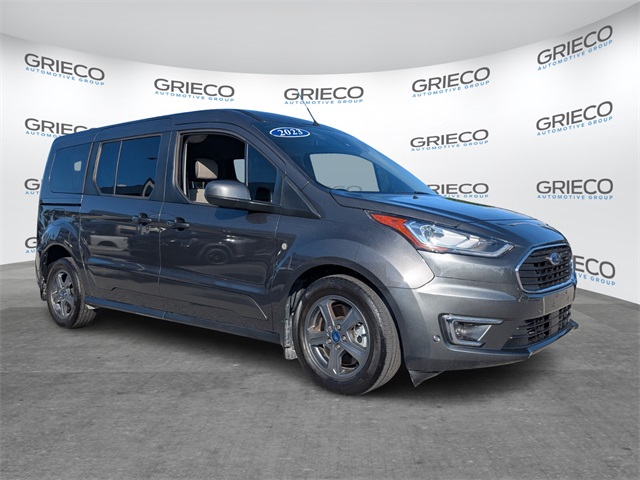 2023 Ford Transit Connect Titanium's photo