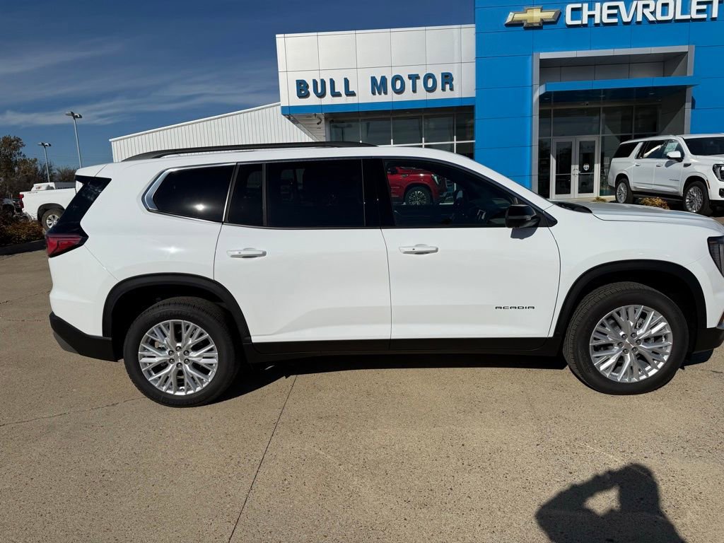 2026 GMC Acadia Elevation's photo
