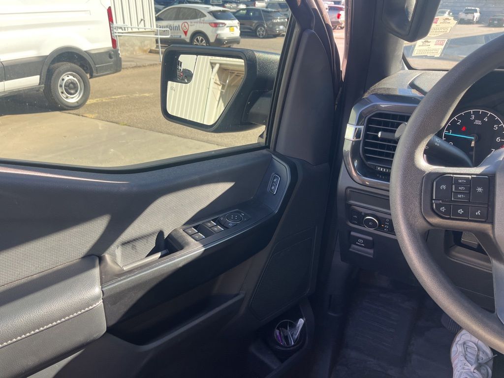 2021 Ford F-150 XL photo 3