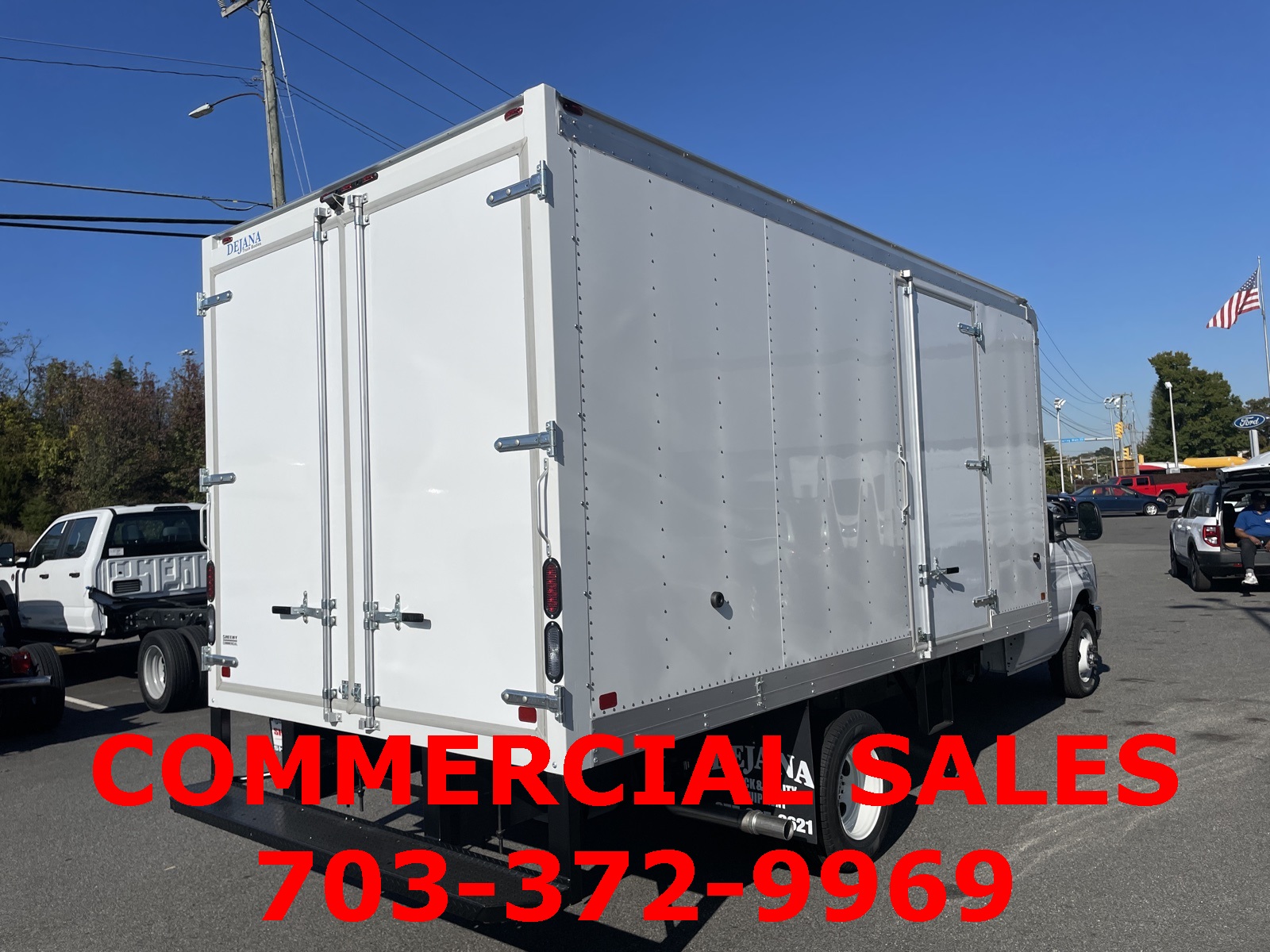 2025 Ford E-450 photo 3