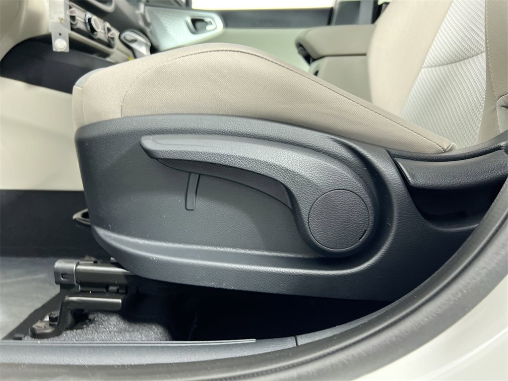2025 Kia Soul LX S photo 13